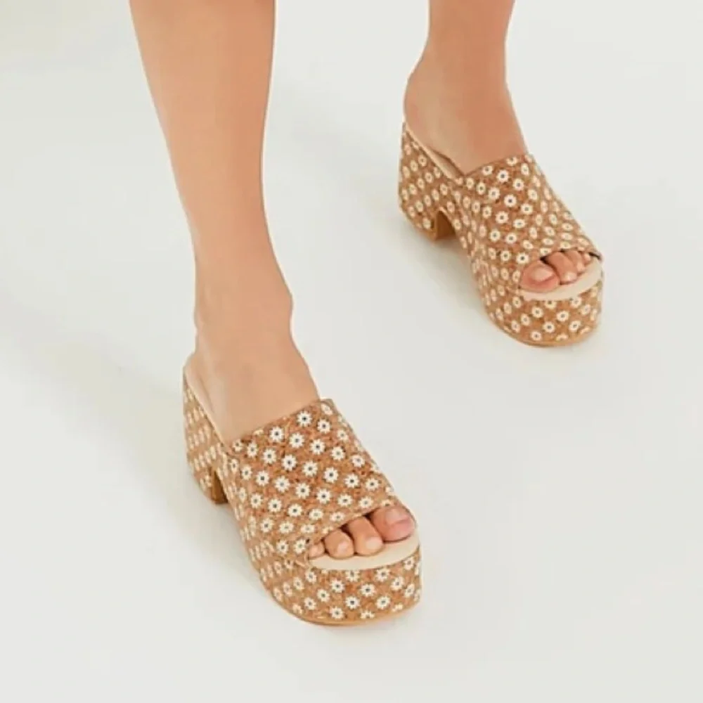 New Matisse Cork Daisy Terry Heels 70’s groovy platform - Picture 3 of 9
